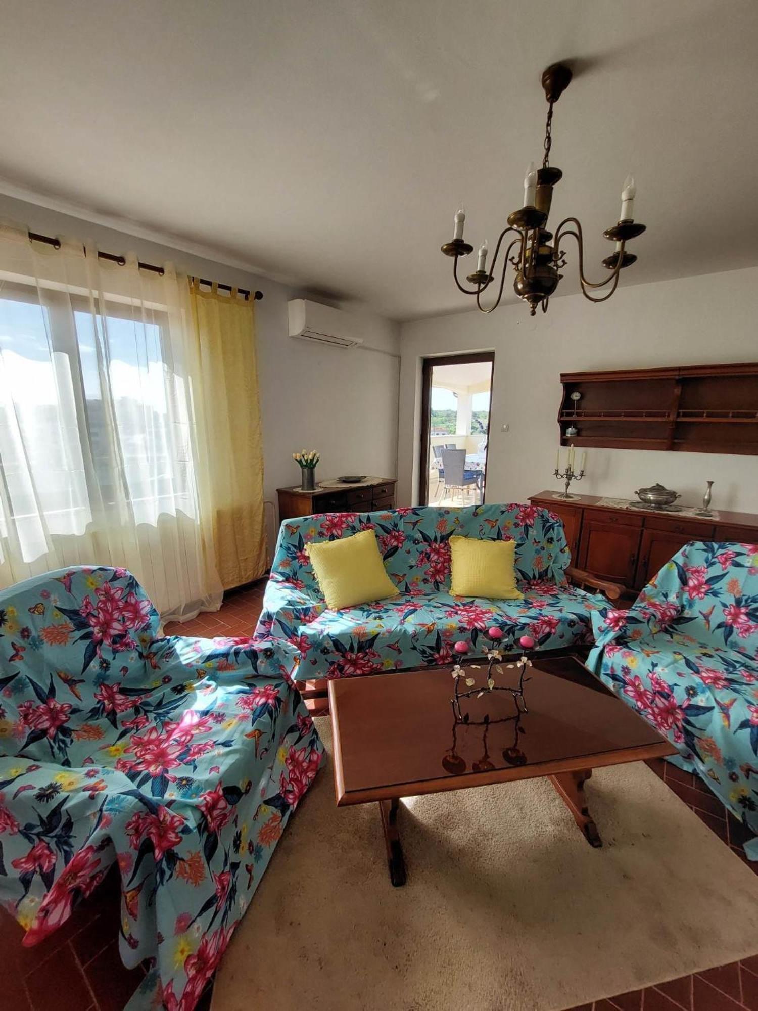 Apartmani Tara เมดูลิน ภายนอก รูปภาพ